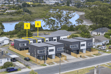 5-6/396 Panama Road, Mount Wellington