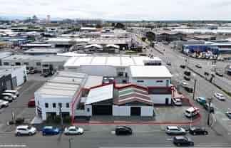 Corner profile industrial – for lease