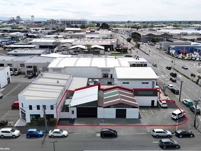 Corner profile industrial – for lease