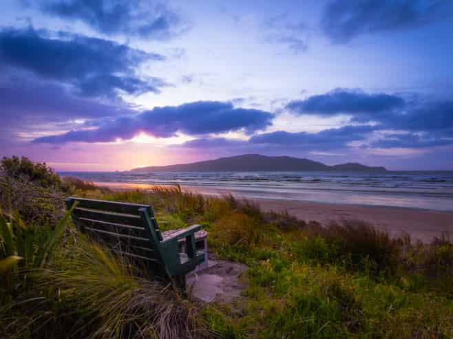 115 Field Way, Waikanae Beach