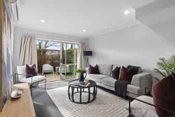 2/52 Cook Street, Hamilton East