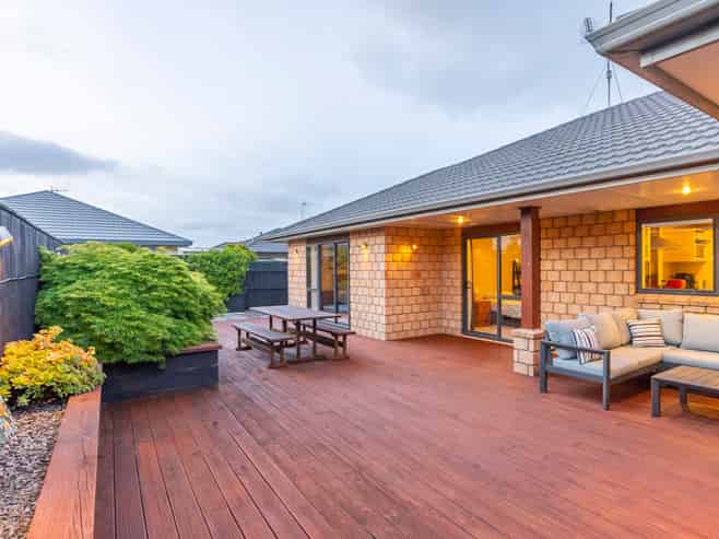 6 Trusham Court, Paraparaumu