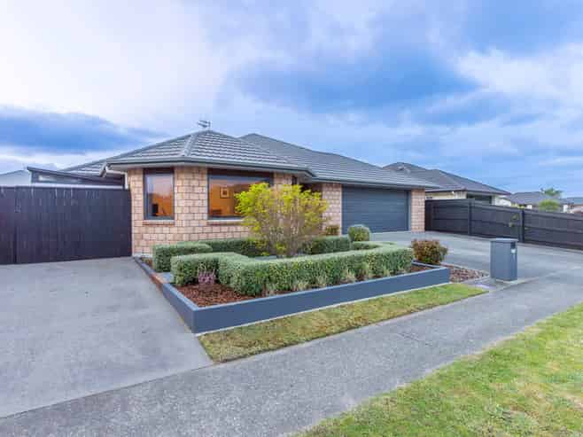 6 Trusham Court, Paraparaumu
