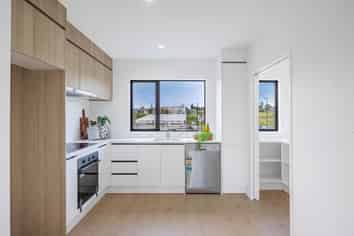9 Mataitai Road, Hobsonville
