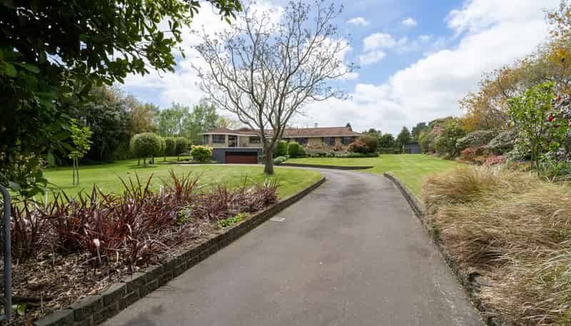 40 Gordon Place, LEVIN