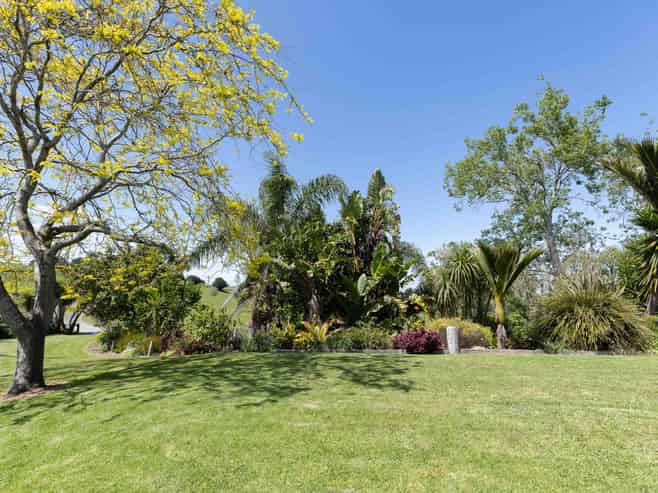 282 Girls High School Road, Pukehuia