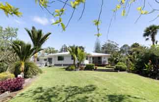 282 Girls High School Road, Pukehuia