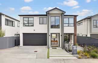 11 Black Shed Road, Flat Bush