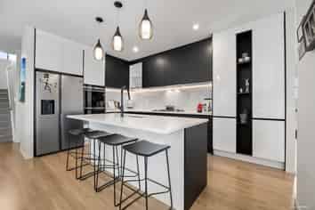11 Black Shed Road, Flat Bush