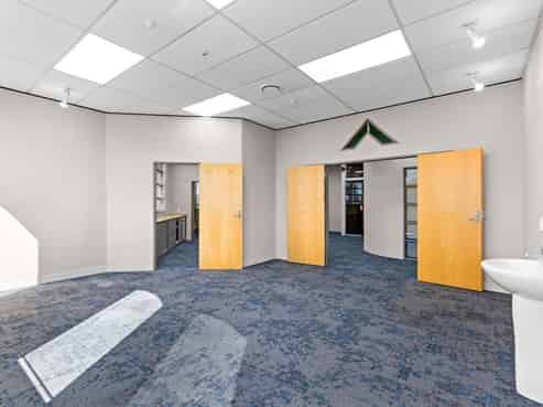 For lease: offices with sinks for health/wellness
