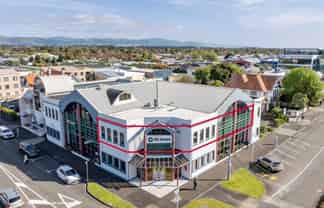 For lease: offices with sinks for health/wellness