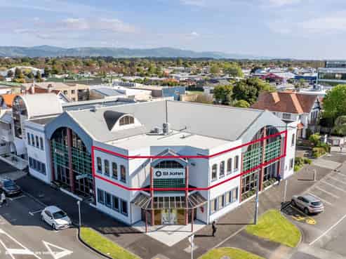 For lease: offices with sinks for health/wellness
