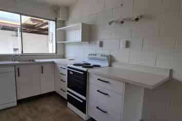 3/17A Carnot Street, Glenholme