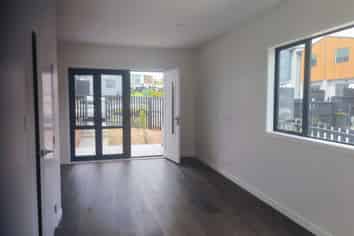 22 Tahere Road, Flat Bush