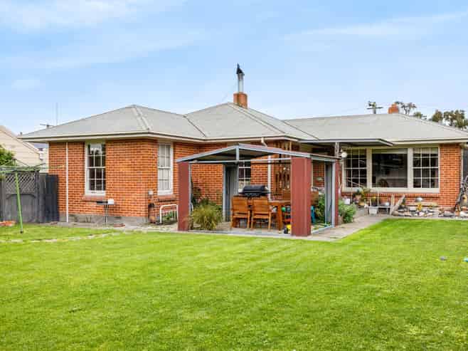 5 Douglas Road, Amberley