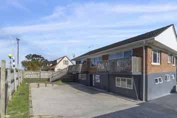2/237 Great South Road, Manurewa