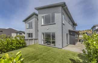 84 Endeavour Drive, Whitby