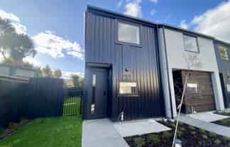 6/89  Champion Street, Edgeware