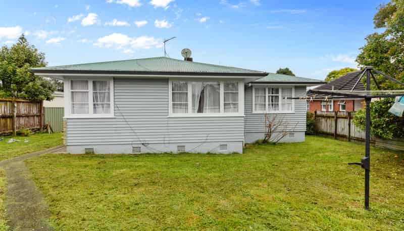 1 Tui Crescent, Manurewa