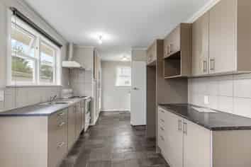 1 Tui Crescent, Manurewa