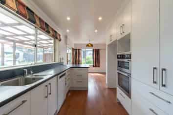 188 Whatawhata Road, Dinsdale