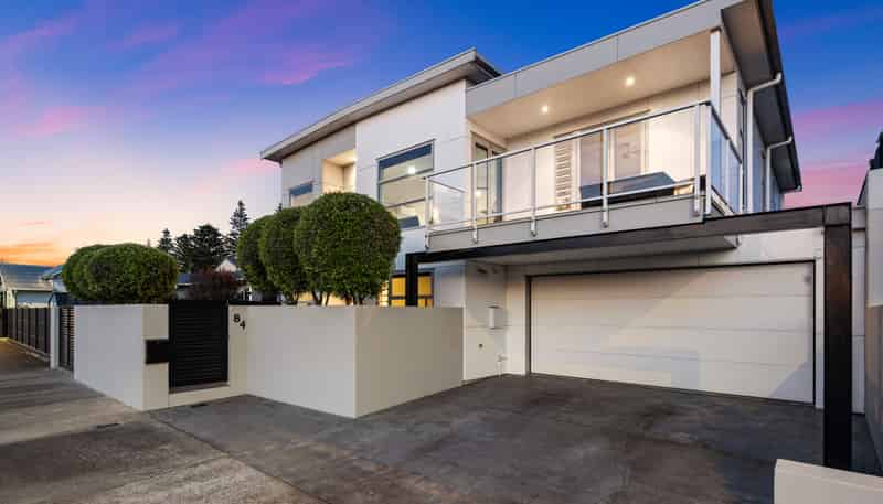 84 Te Awa Avenue, Te Awa