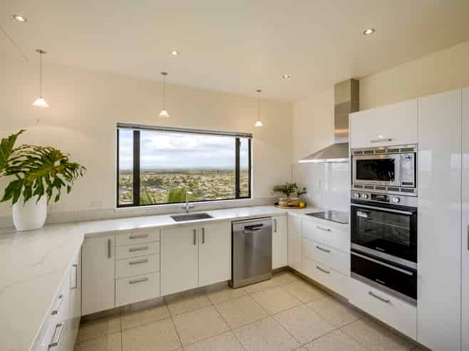 32 Cumberland Rise, Taradale