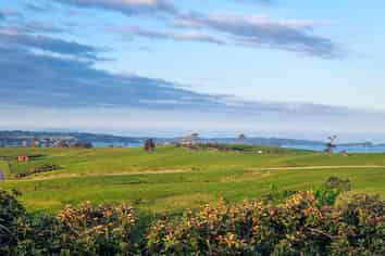 181 Vaughans Road, Okura