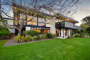 181 Vaughans Road, Okura