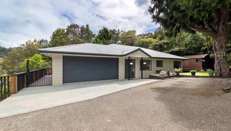 43 Forest Road, Pinehaven