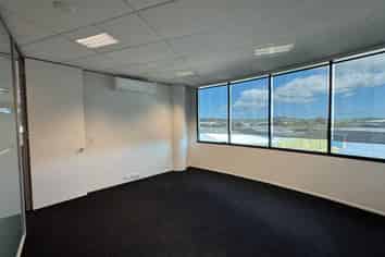 MODERN OFFICE WITH COURTYARD 
