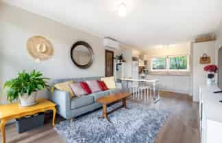 10/77 Old Lake Road , Devonport