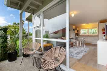10/77 Old Lake Road , Devonport