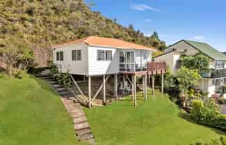 33 Windsor Drive, Tairua