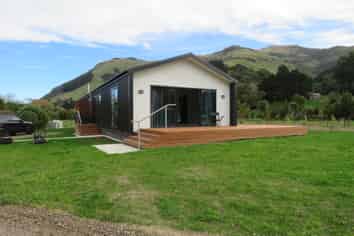 9 Morrisons Road, LITTLE RIVER