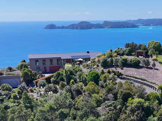 47 and 49 Russell Heights, Russell