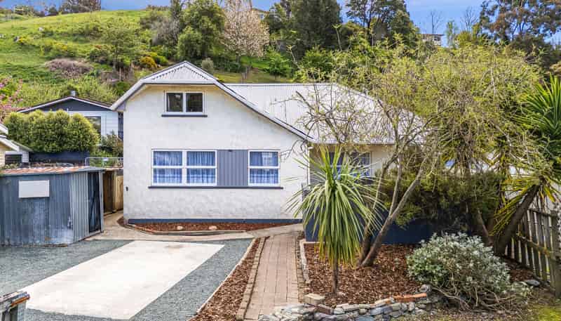 40 Emano Street, Toi Toi