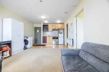 6C/17 Crown Lynn Place, New Lynn