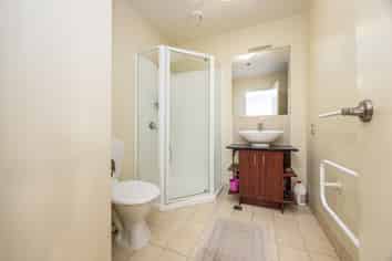 6C/17 Crown Lynn Place, New Lynn