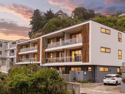 4/65 Tiketike Way, Brooklyn