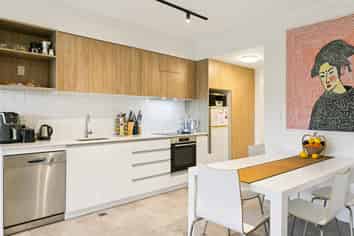 4/65 Tiketike Way, Brooklyn