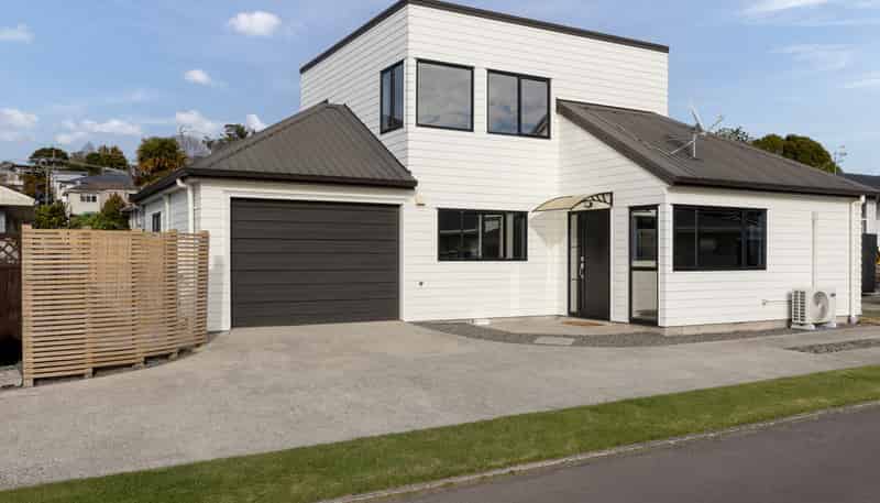 6B Queen Road, Bellevue