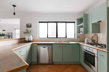 6B Queen Road, Bellevue