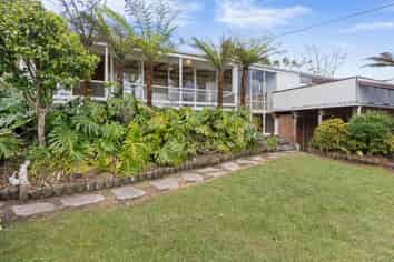 29 Highland Avenue, Titirangi