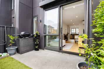 18 Silica Mews, Stonefields