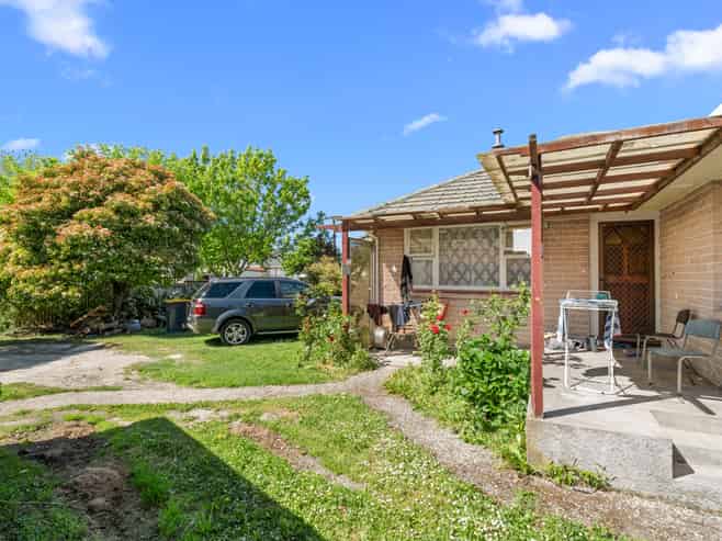 3 Oakhurst Place, Russley
