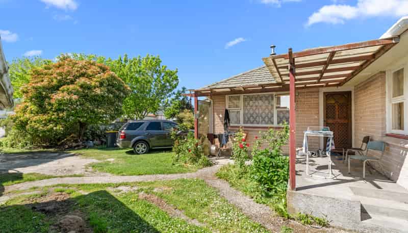 3 Oakhurst Place, Russley