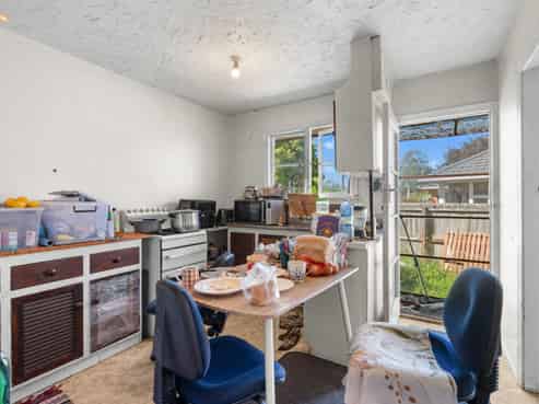 3 Oakhurst Place, Russley