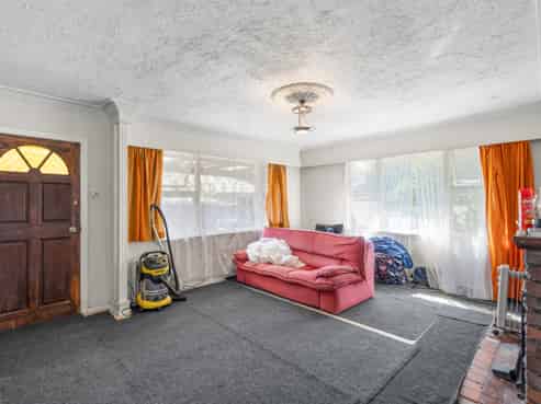 3 Oakhurst Place, Russley