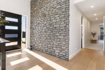 71 Waikirikiri Avenue, LINCOLN